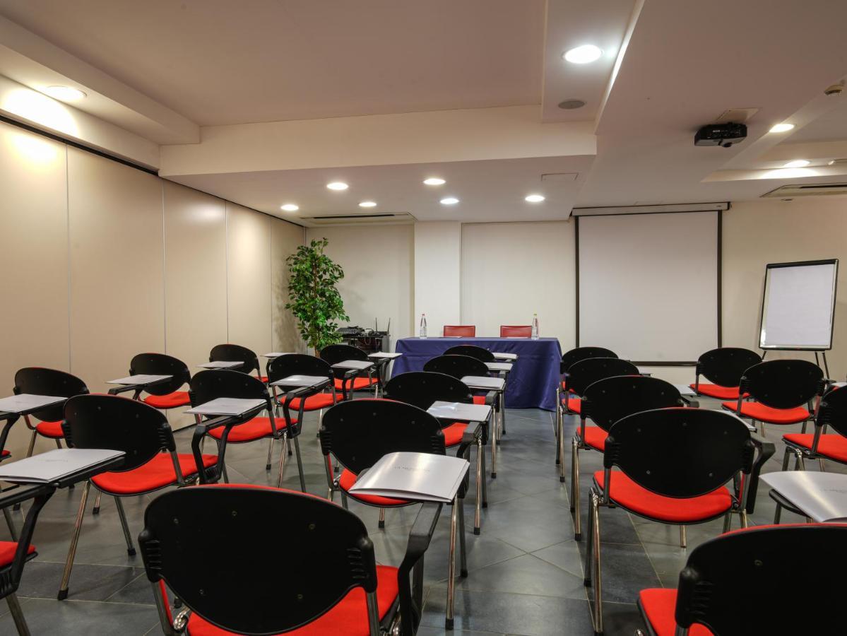 La Meridiana Bleisure Hotel Perugia Ngoại thất bức ảnh