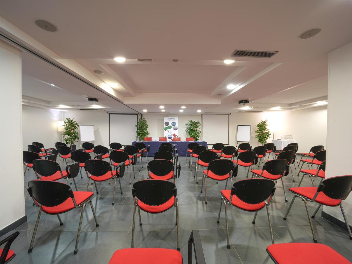 La Meridiana Bleisure Hotel Perugia Ngoại thất bức ảnh